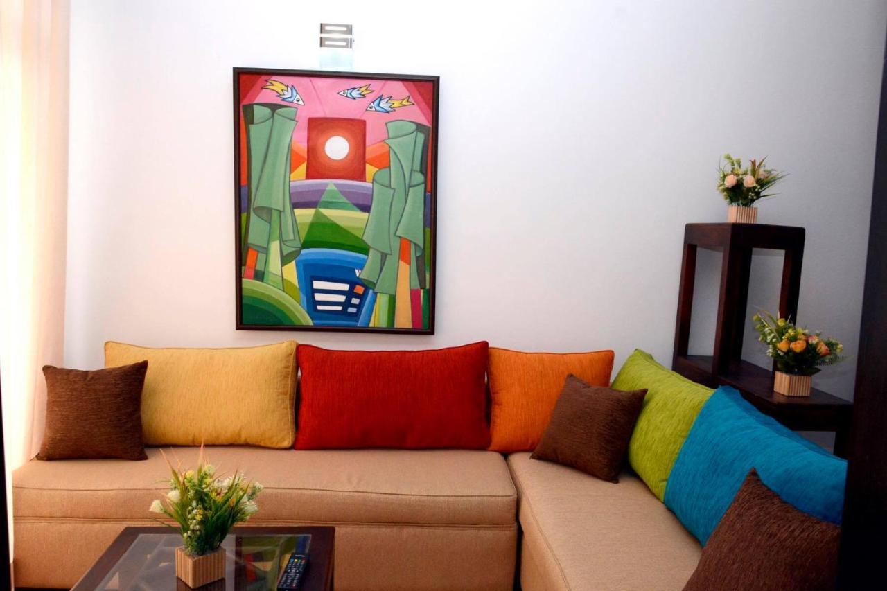 נוארה אליה The Grand Royal Luxury Apartment מראה חיצוני תמונה